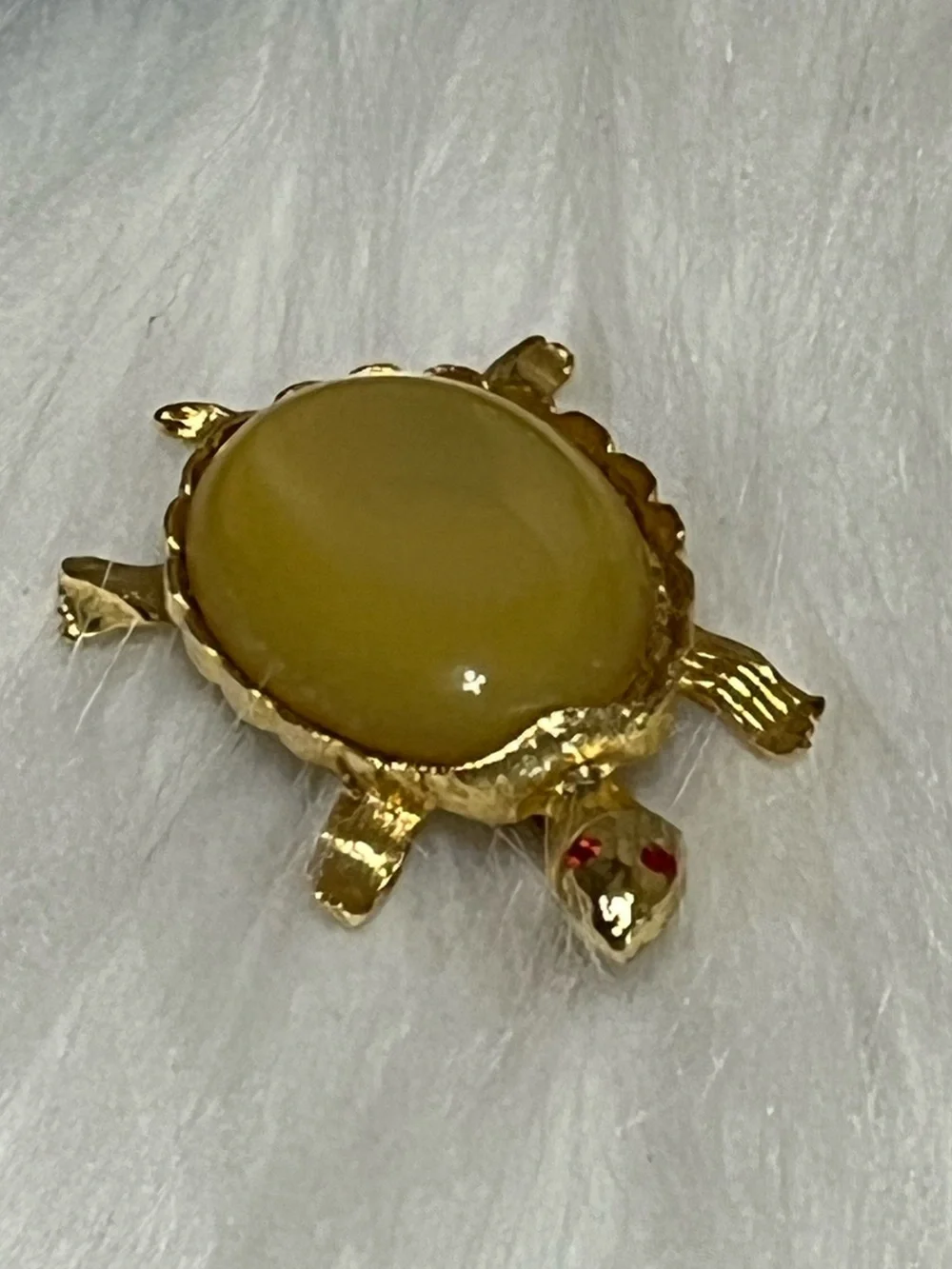 Vintage JJ Moonglow Turtle Brooch